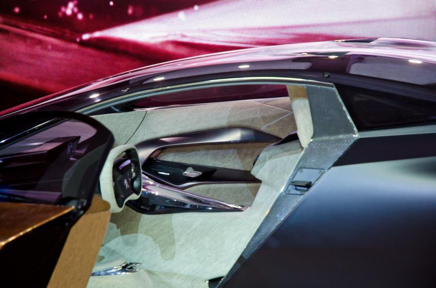  Peugeot Onyx Concept 2012 года  (фото 54 из 108)